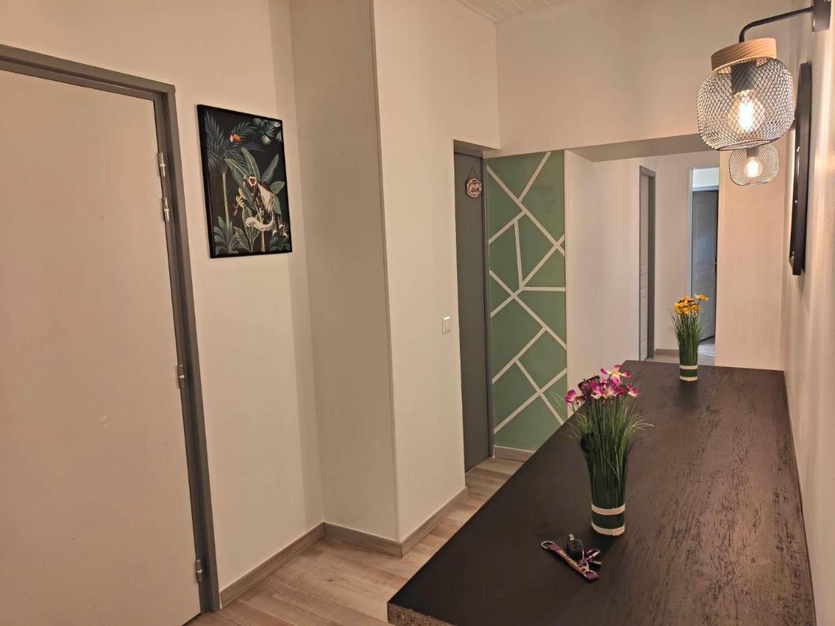 Le Cocon De Mila Apartment Uzer  Bagian luar foto