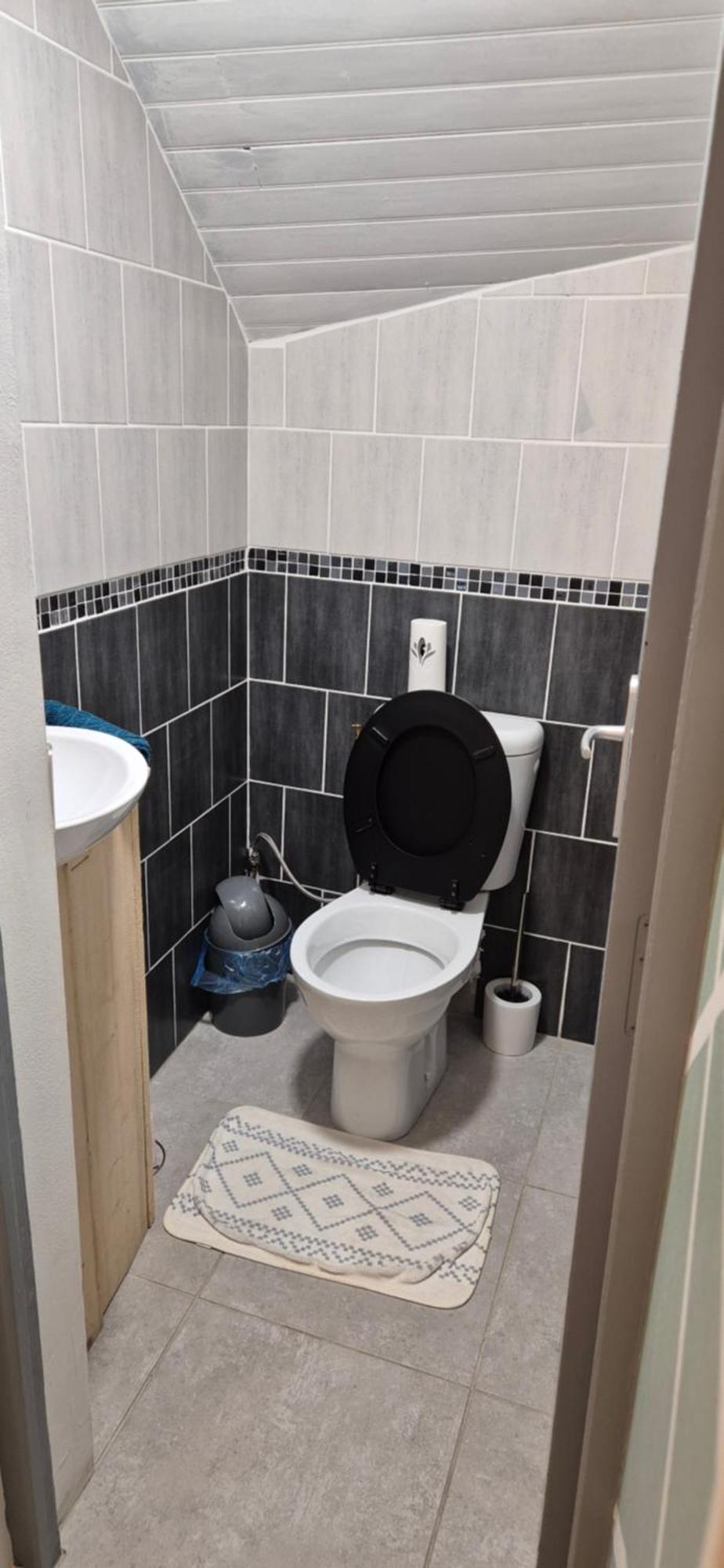Le Cocon De Mila Apartment Uzer  Bagian luar foto